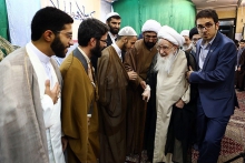 تلبس طلاب مدرسه علميه اباصالح المهدي (عج) قم با حضور حضرت آيت الله العظمي صافي گلپايگاني، شب عيد سعيد غدير خم