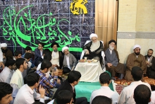 تلبس طلاب مدرسه علميه اباصالح المهدي (عج) قم با حضور حضرت آيت الله العظمي صافي گلپايگاني، شب عيد سعيد غدير خم