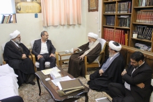 گزارش تصویری: دیدار استاندار قم، آقای بهرام سرمست با حضرت آیت‌الله العظمی صافی گلپایگانی