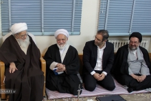 دیداراعضای هیأت مدیره و کمیته فقهی سازمان بورس و اوراق بهادر با حضرت آیت الله العظمی صافی گلپایگانی