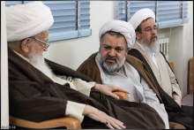 گزارش تصویری: دیدار حجت‌الاسلام والمسلمین جمشیدی، مدیر و مسئولان مرکز مدیریت حوزه‌های علمیه خواهران کشور با حضرت آیت الله العظمی صافی گلپایگانی.