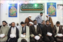 گزارش تصویری: عمامه‌گذاری طلاب توسط حضرت آیت الله العظمی صافی گلپایگانی؛ در سالروز ولادت حضرت امیرالمؤمنین علی علیه‌السلام