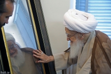 گزارش تصویری : رونمایی از آثار نفیس قرآنی توسط حضرت آیت‌الله العظمی صافی گلپایگانی