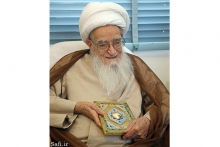 گزارش تصویری : رونمایی از آثار نفیس قرآنی توسط حضرت آیت‌الله العظمی صافی گلپایگانی