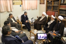 دیدار آقای دکتر علی طیب نیا، وزیر امور اقتصاد و دارایی با حضرت آیت الله العظمی صافی گلپایگانی