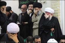 گزارش تصویری : تشرف عزاداران فاطمی در معیت حضرت آیت الله العظمی صافی گلپایگانی به حرم مطهر حضرت معصومه (س)