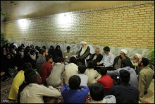 دیدار جمعی از دانشجویان آمریکایی و اروپایی با حضرت آیت الله العظمی صافی گلپایگانی - مشهد مقدس