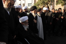 عزاداران حضرت امیرالمؤمنین علی (ع) در معیت مرجع عالیقدرحضرت آیت الله العظمی صافی گلپایگانی، مشهد مقدس