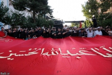 عزاداران حضرت امیرالمؤمنین علی (ع) در معیت مرجع عالیقدرحضرت آیت الله العظمی صافی گلپایگانی، مشهد مقدس