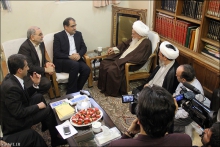 گزارش تصویری: دیدار وزیر بهداشت، درمان و آموزش پزشکی با حضرت آیت الله العظمی صافی گلپایگانی