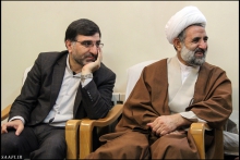 گزارش تصویری : دیدار منتخبان مردم قم در مجلس شورای اسلامی با حضرت آیت الله العظمی صافی گلپایگانی