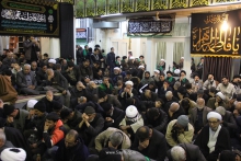 مراسم عزاداری شهادت حضرت فاطمه زهرا سلام‌الله‌علیها و دسته بزرگ عزاداران فاطمی در معیت مرجع عالیقدر حضرت آیت الله العظمی صافی گلپایگانی