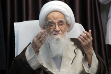 مراسم عمامه گذاری جمعی از طلاب به دست مرجع عالیقدر حضرت آیت الله العظمی صافی گلپایگانی و جشن میلاد حضرت محمد مصطفی (ص) و امام جعفر صادق (ع) در دفتر معظم له.