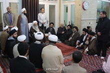 مراسم عمامه گذاری جمعی از طلاب به دست مرجع عالیقدر حضرت آیت الله العظمی صافی گلپایگانی و جشن میلاد حضرت محمد مصطفی (ص) و امام جعفر صادق (ع) در دفتر معظم له.