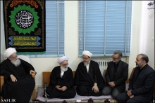 گزارش تصویری : دیدار هیئت امنای موکب حضرت معصومه (س) با حضرت آیت‌الله العظمی صافی گلپایگانی