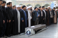 گزارش تصویری : مراسم تشییع پیکر آیت‌الله ثابتی همدانی/مجلس بزرگداشت مرحوم آیت الله ثابتی همدانی از طرف حضرت آیت الله العظمی صافی گلپایگانی