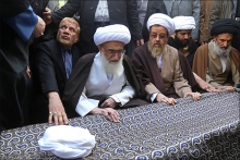 گزارش تصویری : مراسم تشییع پیکر آیت‌الله ثابتی همدانی/مجلس بزرگداشت مرحوم آیت الله ثابتی همدانی از طرف حضرت آیت الله العظمی صافی گلپایگانی