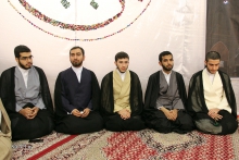 مراسم عمامه‌گذاری طلاب مدرسه علمیه اباصالح المهدی (ع) با حضور مرجع عالیقدر حضرت آیت الله العظمی صافی گلپایگانی در شب عید سعید غدیرخم.