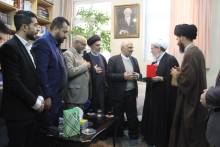 گزارش تصویری حضور هیئت اعزامی از عتبه مقدسه حضرت سید الشهدا علیه السلام در بیت مرجع عالیقدر آیت الله العظمی صافی گلپایگانی قدس سره