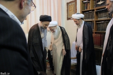 ديدار رياست سازمان اوقاف شيعيان عراق، حجت‌الاسلام سيد علاء الموسوی با حضرت آية الله العظمی صافی گلپايگانی