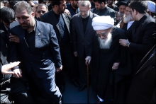 گزارش تصویری : تشرف عزاداران فاطمی در معیت حضرت آیت الله العظمی صافی گلپایگانی به حرم مطهر حضرت معصومه (س)