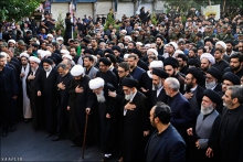 گزارش تصویری : دسته عزاداران حضرت امیرالمؤمنین علی (ع) در معیت مرجع عالیقدر حضرت آیت الله العظمی صافی گلپایگانی جهت عرض تسلیت به محضر حضرت ثامن الحجج علی بن موسی الرضا (ع)