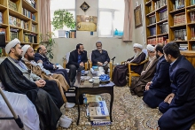 دیدار جمعی از خادمین بارگاه حضرت عبدالعظیم علیه‌السلام با حضرت آیت الله العظمی صافی گلپایگانی