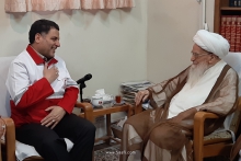گزارش تصویری: دیدار رئیس جمعیت هلال‌احمر کشور، آقای دکتر علی اصغر پیوندی با مرجع عالیقدر حضرت آیت‌الله العظمی صافی گلپایگانی