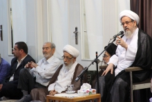 گزارش تصویری: گردهمایی ائمه جماعات، مبلغین، مسئولین ومداحان هیئات استان قم در دفتر مرجع عالیقدر حضرت آیت الله العظمی صافی گلپایگانی