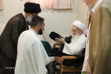 آئین عمامه گذاری طلاب علوم دینی، با حضور حضرت آیت الله العظمی صافی گلپایگانی در عید سعید غدیرخم