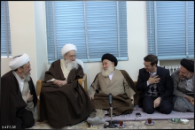 گزارش تصویری: دیدار هیئت امنای مسجد امام حسن عسکری (ع) و شهردار محترم قم با حضرت آیت الله العظمی صافی گلپایگانی