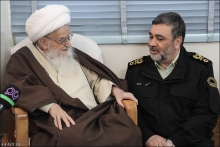 گزارش تصویری: دیدار سردار سرتیپ پاسدار حسین اشتری، فرمانده نیروی انتظامی کشور باحضرت آیت الله العظمی صافی گلپایگانی