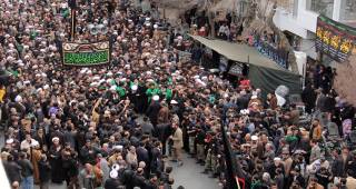 دسته بزرگ عزاداران فاطمی به دعوت مرجع عالیقدر حضرت آیة الله العظمی صافی گلپایگانی دام ظله الوارف دسته بزرگ عزاداران فاطمی به دعوت مرجع عالیقدر حضرت آیة الله العظمی صافی گلپایگانی دام ظله الوارف